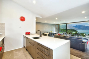 Luxury on the Lake, Queenstown